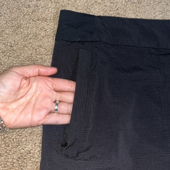 Athleta Trekkie Hike Pant Ripstop Cinch Ankles Black 20 - Picture 5 of 12